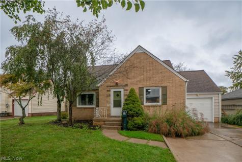 3809 Frazer Avenue NW Canton OH 44709