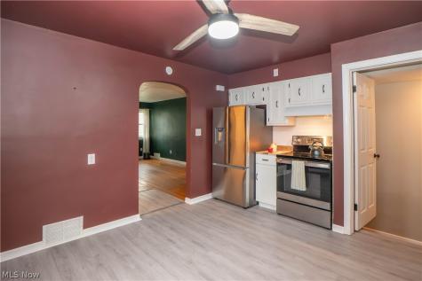 3809 Frazer Avenue NW Canton OH 44709