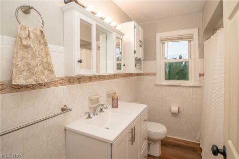 3809 Frazer Avenue NW Canton OH 44709