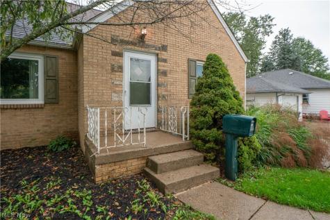 3809 Frazer Avenue NW Canton OH 44709