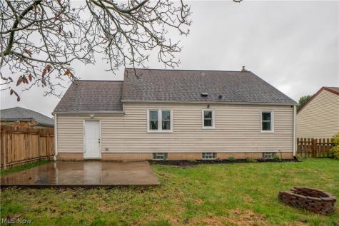 3809 Frazer Avenue NW Canton OH 44709