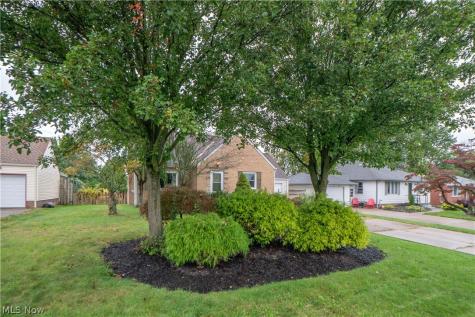 3809 Frazer Avenue NW Canton OH 44709