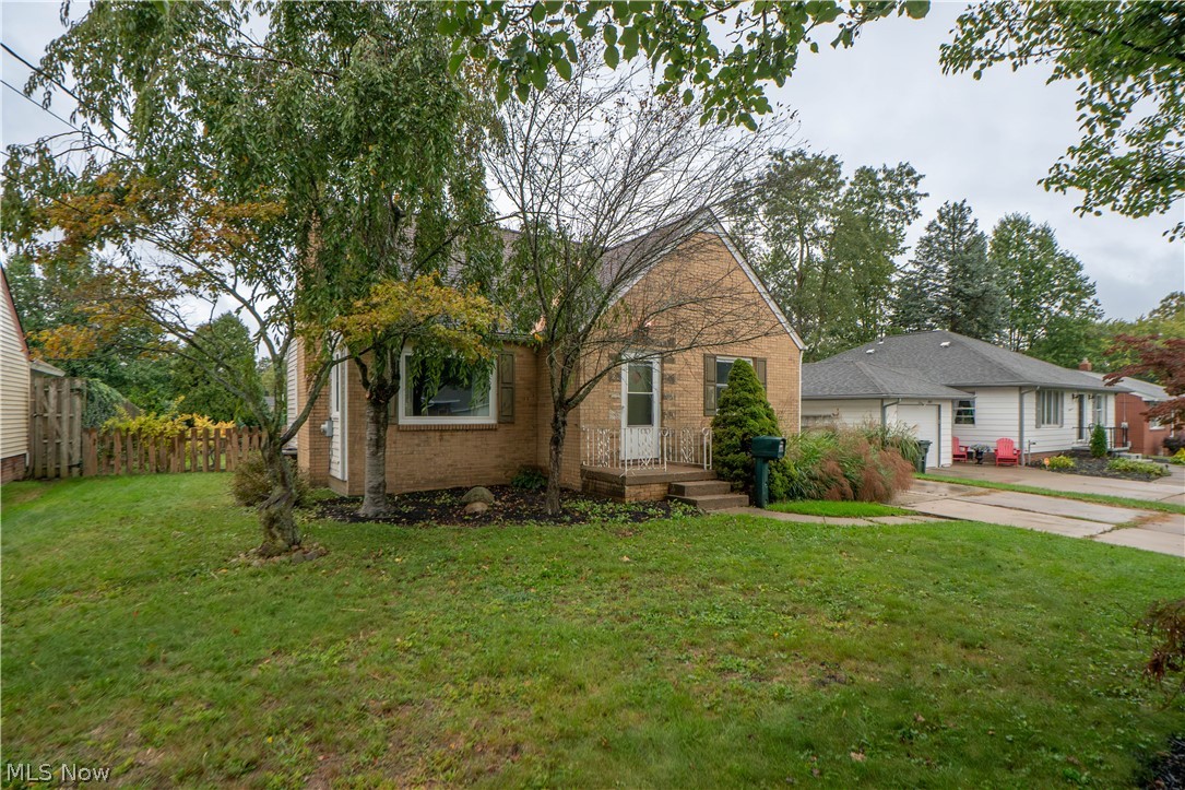 3809 Frazer Avenue NW Canton OH 44709