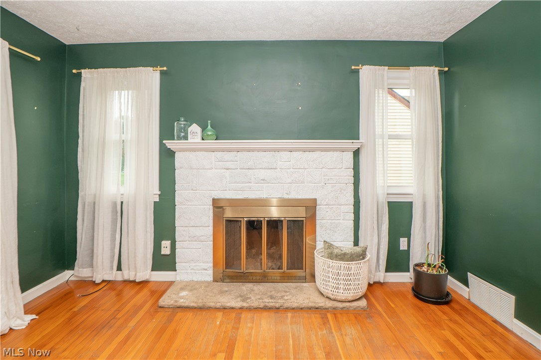 3809 Frazer Avenue NW Canton OH 44709