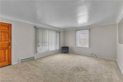 4580 Williamston Avenue Brooklyn OH 44144