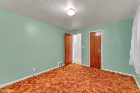 4580 Williamston Avenue Brooklyn OH 44144