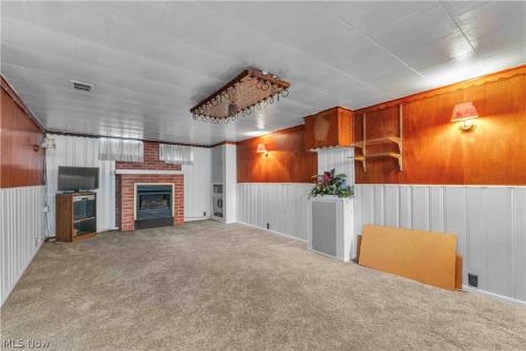 4580 Williamston Avenue Brooklyn OH 44144