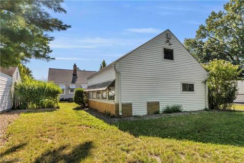 4580 Williamston Avenue Brooklyn OH 44144