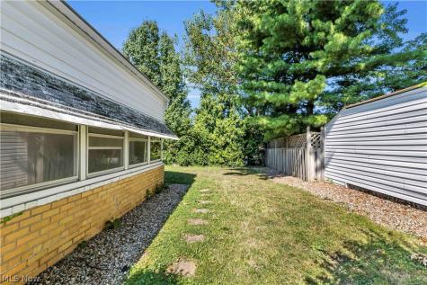 4580 Williamston Avenue Brooklyn OH 44144