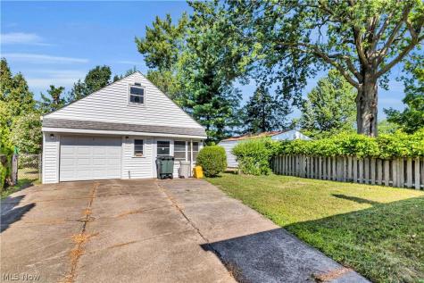 4580 Williamston Avenue Brooklyn OH 44144