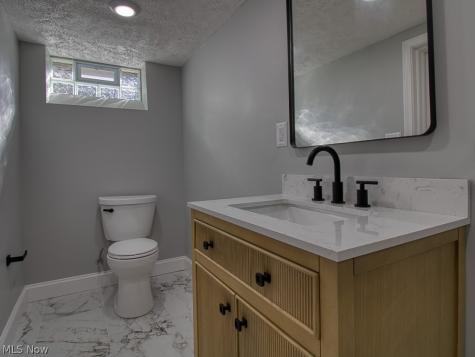 4310 Grantwood Drive Parma OH 44134