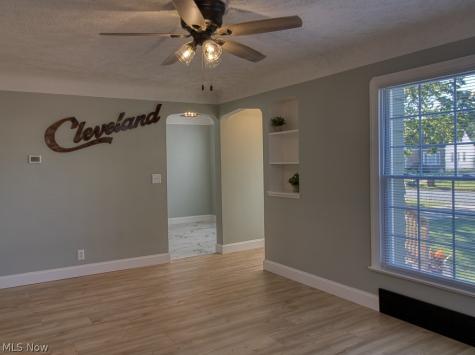 4310 Grantwood Drive Parma OH 44134