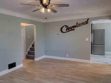 4310 Grantwood Drive Parma OH 44134