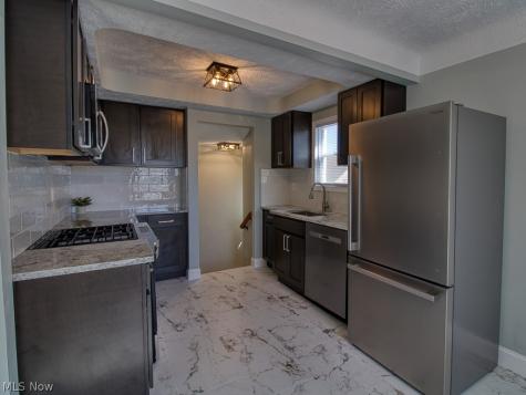 4310 Grantwood Drive Parma OH 44134