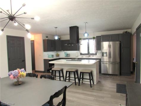 389 Tulip Trail Wadsworth OH 44281