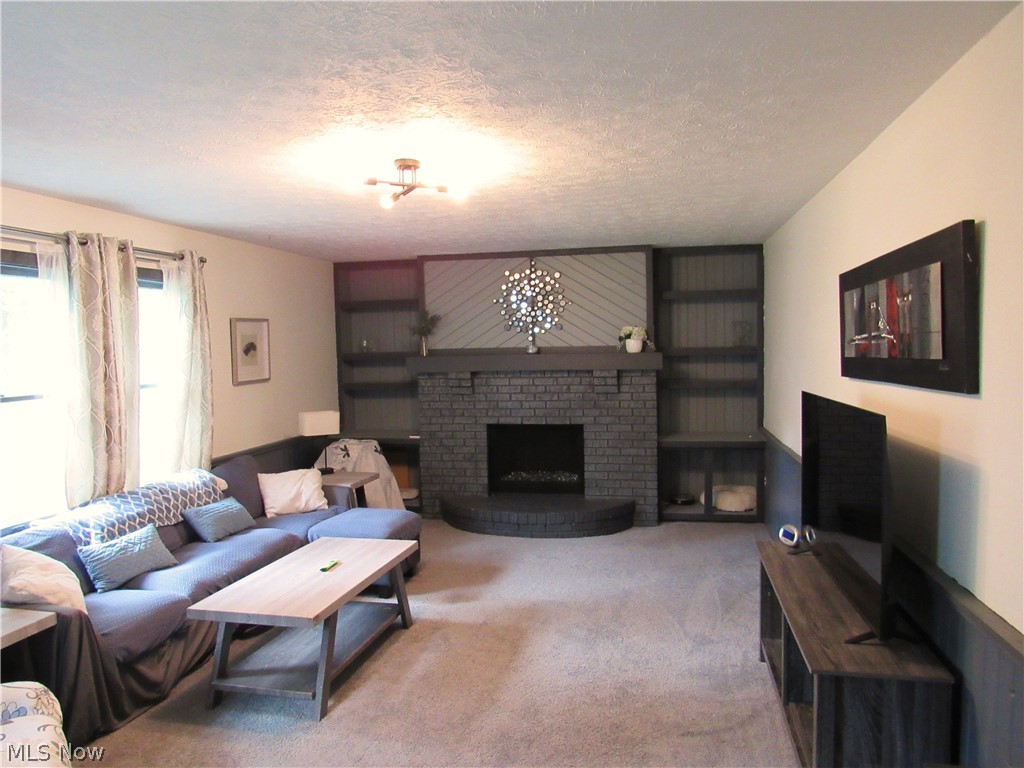 389 Tulip Trail Wadsworth OH 44281
