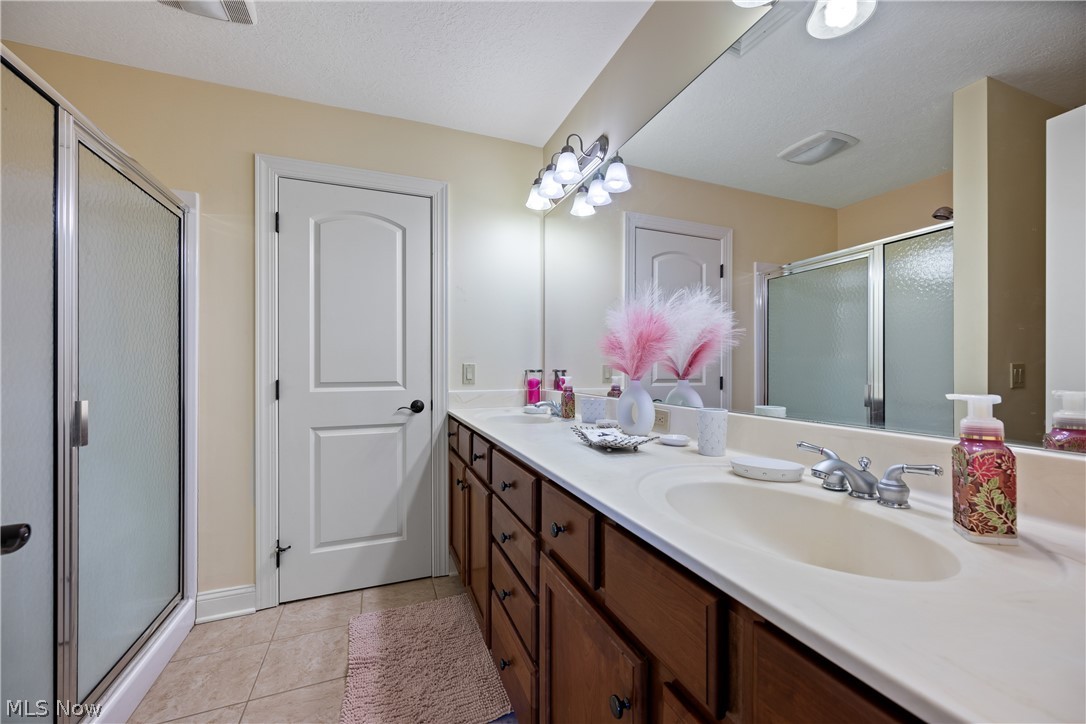 2828 Steelwood Circle Akron OH 44312