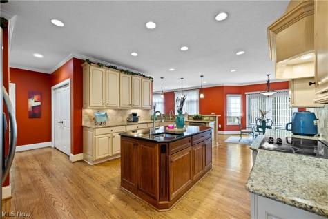 2828 Steelwood Circle Akron OH 44312