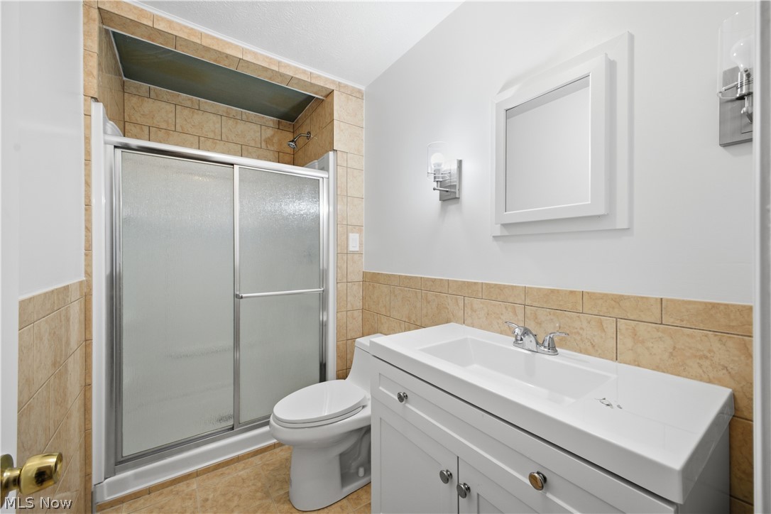 5683 Chestnut Ridge Road Hubbard OH 44425