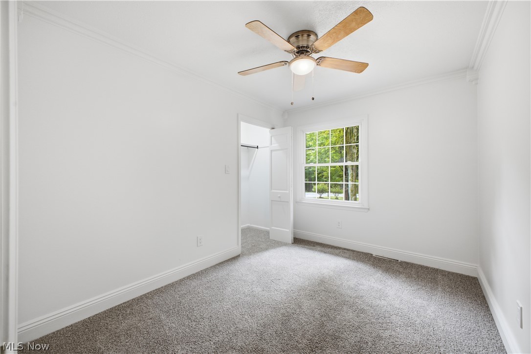5683 Chestnut Ridge Road Hubbard OH 44425