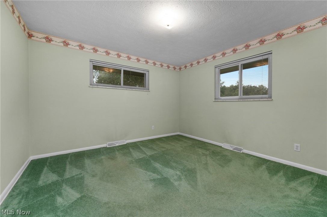 5157 Evergreen Drive North Olmsted OH 44070