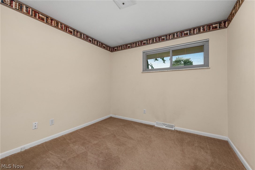 5157 Evergreen Drive North Olmsted OH 44070