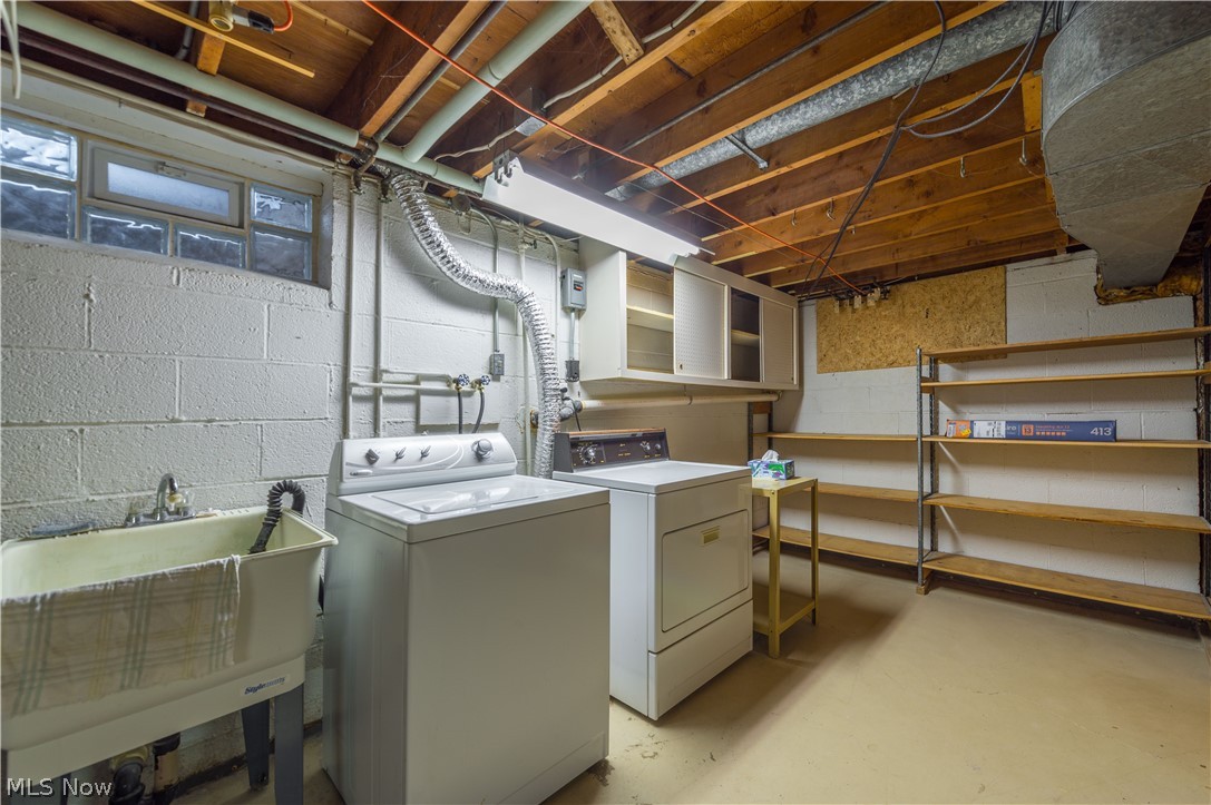 5157 Evergreen Drive North Olmsted OH 44070