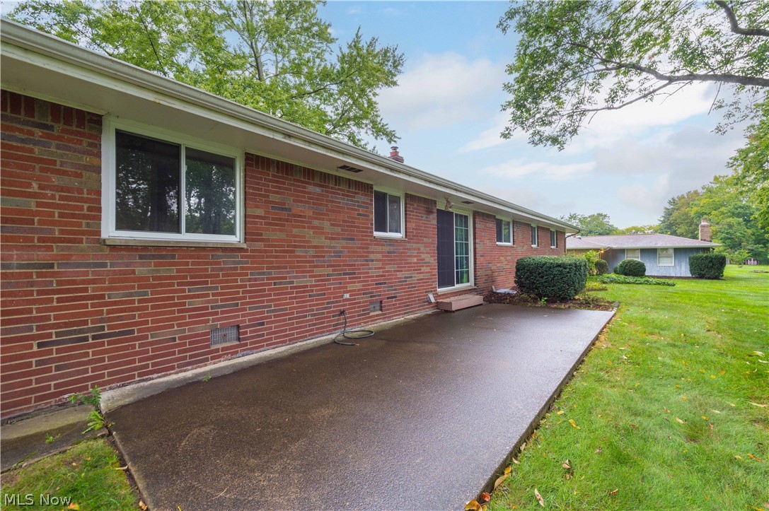 5157 Evergreen Drive North Olmsted OH 44070