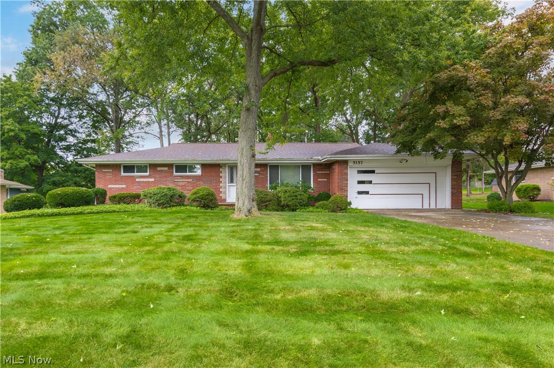 5157 Evergreen Drive North Olmsted OH 44070