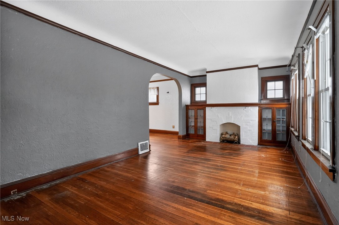 3559 Lloyd Road Cleveland OH 44111