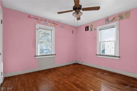 3559 Lloyd Road Cleveland OH 44111