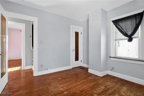 3559 Lloyd Road Cleveland OH 44111
