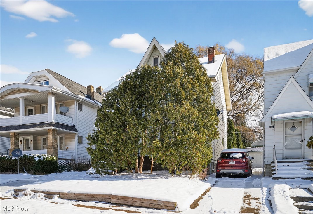 3559 Lloyd Road Cleveland OH 44111