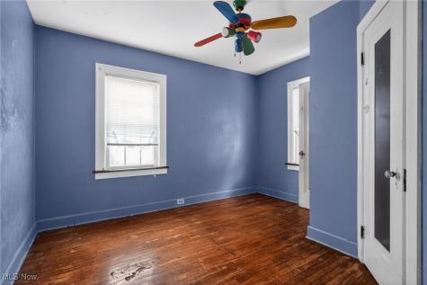 3559 Lloyd Road Cleveland OH 44111