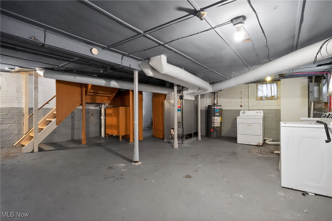 3559 Lloyd Road Cleveland OH 44111