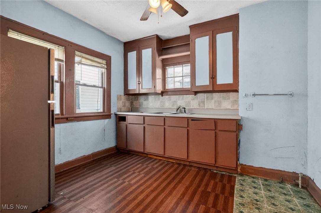 3559 Lloyd Road Cleveland OH 44111