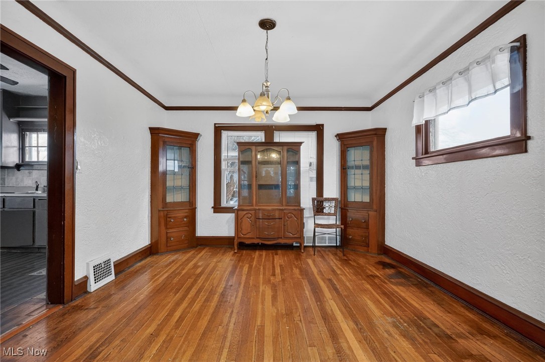3559 Lloyd Road Cleveland OH 44111