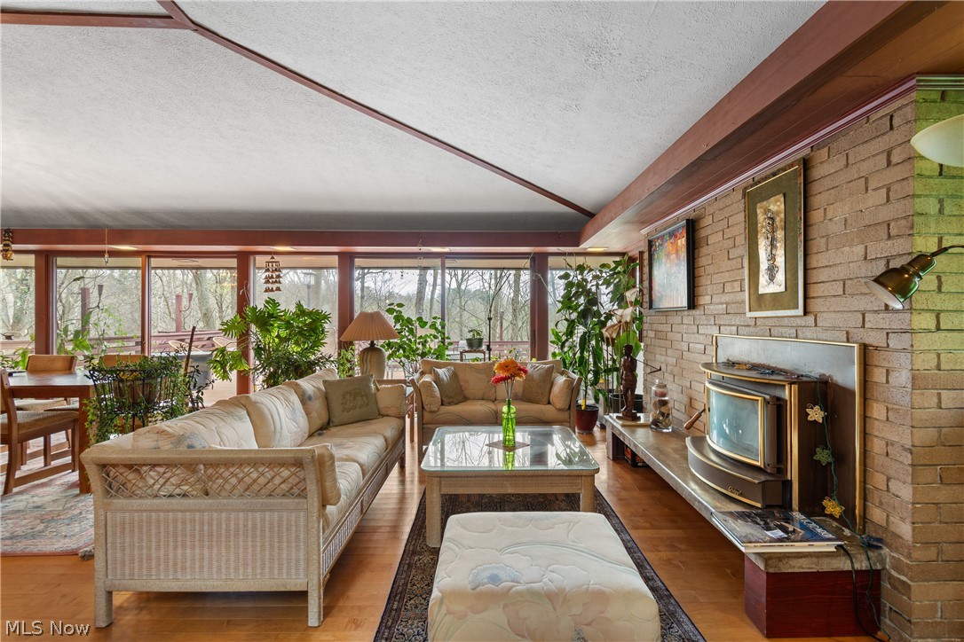 1 Wimpole Street Wooster OH 44691