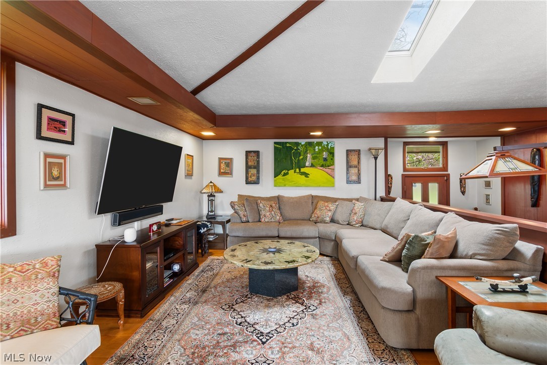 1 Wimpole Street Wooster OH 44691