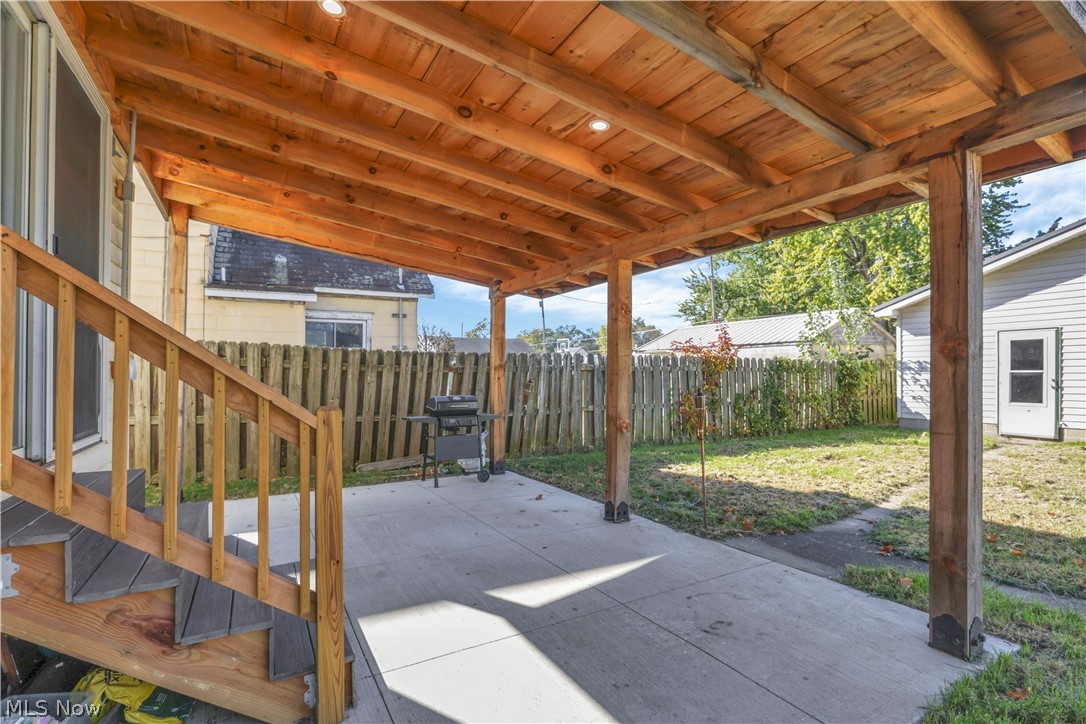 516 Mulvane Street Newcomerstown OH 43832