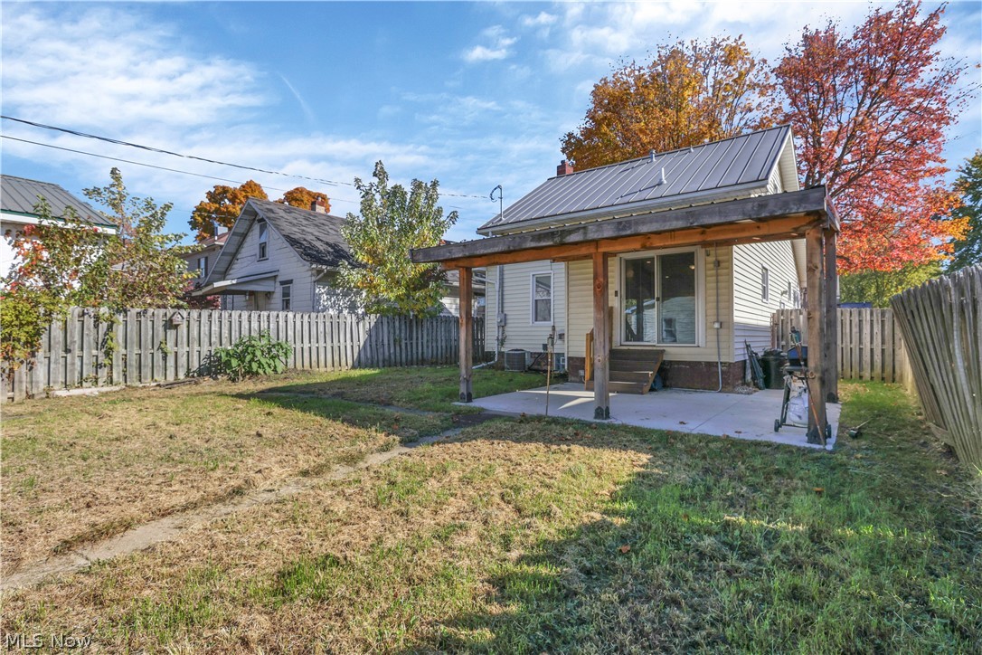 516 Mulvane Street Newcomerstown OH 43832