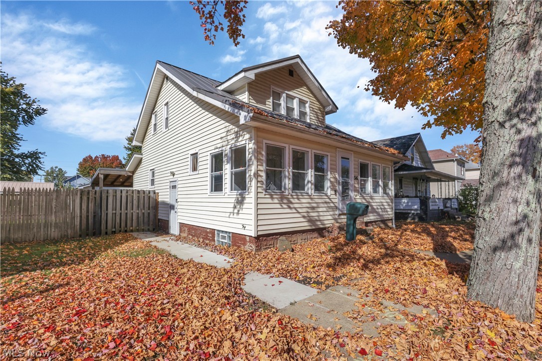 516 Mulvane Street Newcomerstown OH 43832