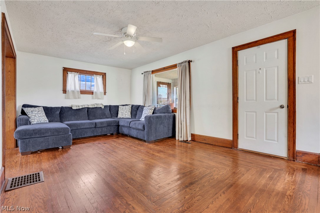 516 Mulvane Street Newcomerstown OH 43832