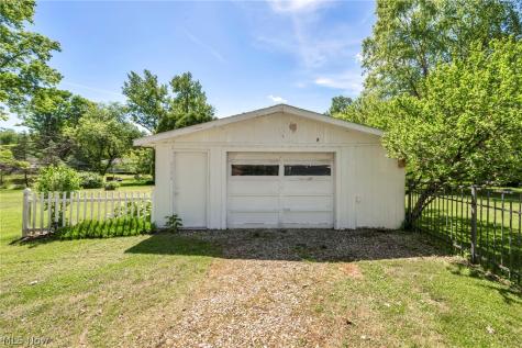 4005 Selnik Road Kent OH 44240