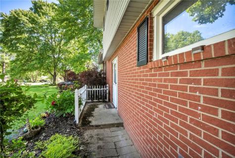 4005 Selnik Road Kent OH 44240