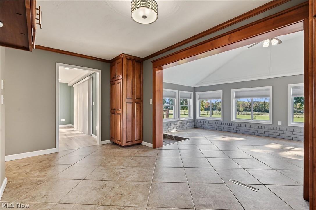 13177 Beaver Springfield Road New Springfield OH 44443