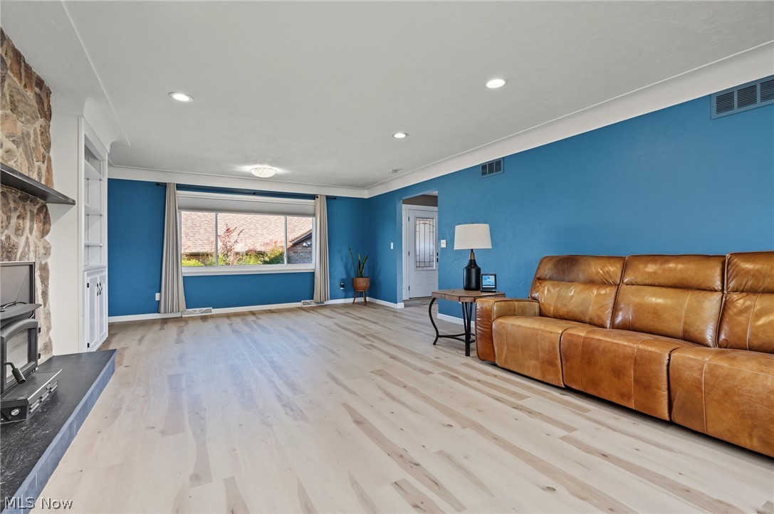 13177 Beaver Springfield Road New Springfield OH 44443