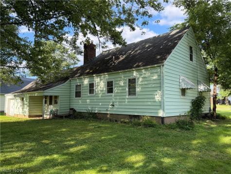 4111 Broadway Avenue NE Louisville OH 44641