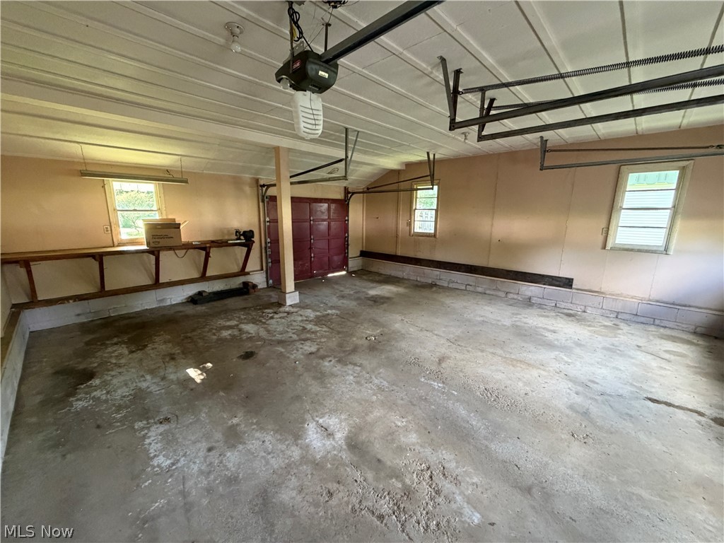 4111 Broadway Avenue NE Louisville OH 44641