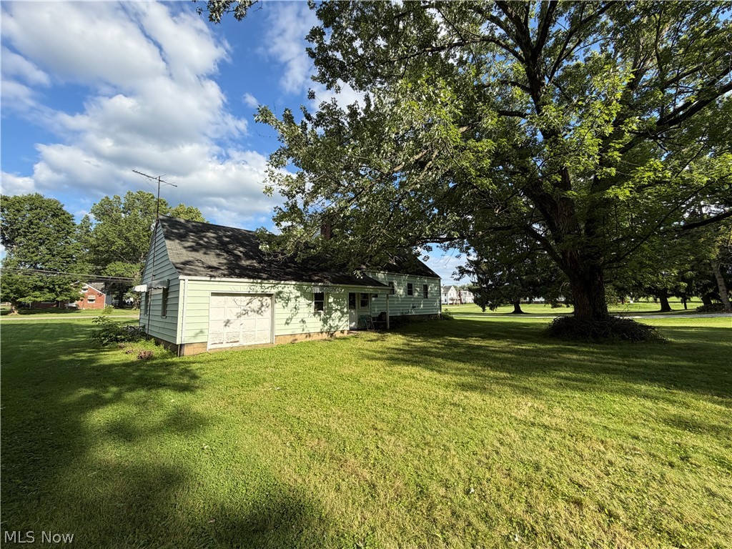 4111 Broadway Avenue NE Louisville OH 44641